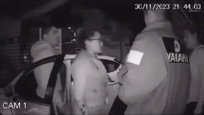 La pareja agredió a elementos de seguridad del fraccionamiento, al sur de Puebla La pareja agredió a elementos de seguridad del fraccionamiento, al sur de Puebla