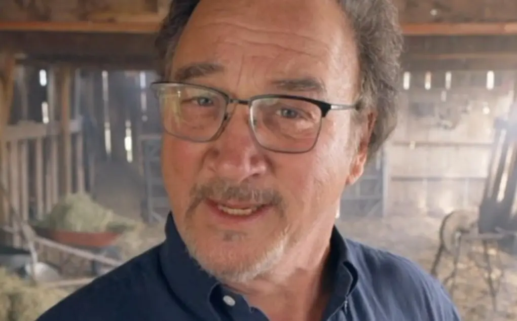 Ahora tiene 69 años, es padre de 3 hijos y desde 1998 está casado con Jennifer Sloan. Ha trabajado en películas como Toda la verdad y Sollers Point.