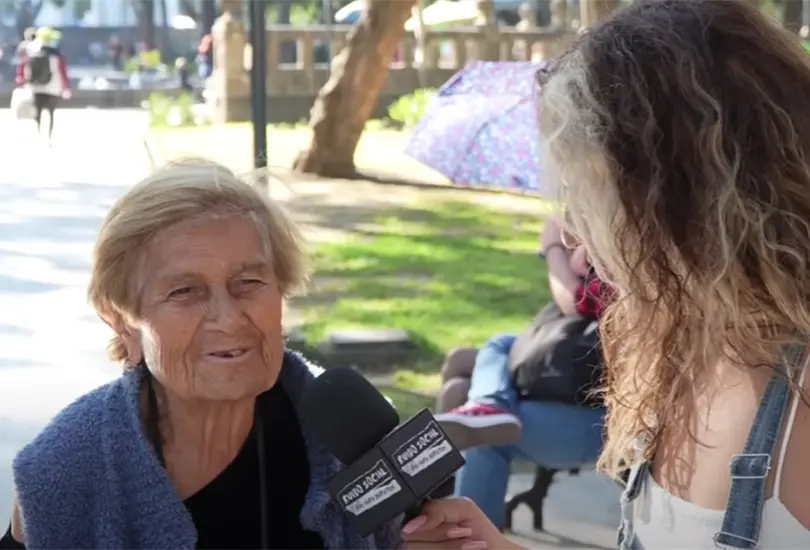 Abuelita gana 15 pesos al d&iacute;a 