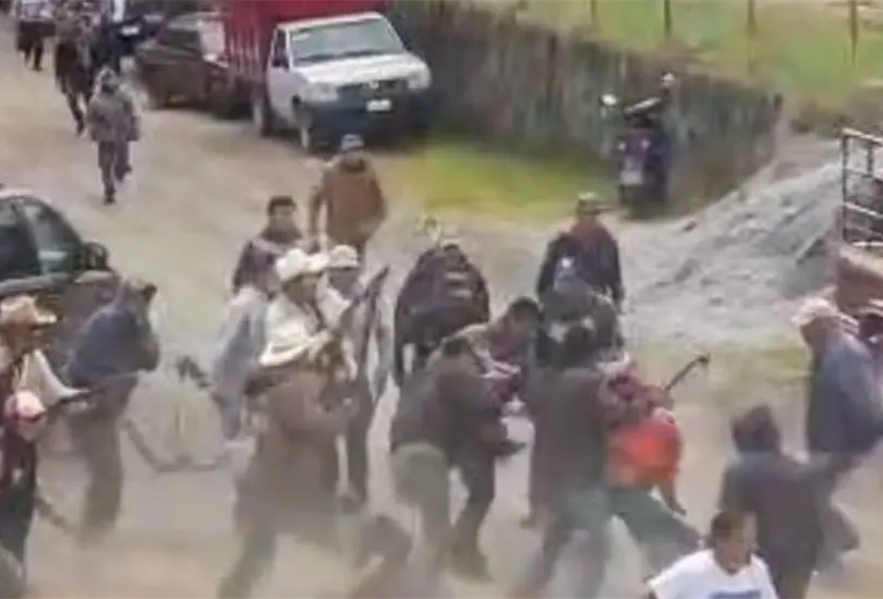 Reportan al menos 10 desaparecidos en Texcaltitlán tras enfrentamientos. Reportan al menos 10 desaparecidos en Texcaltitlán tras enfrentamientos.