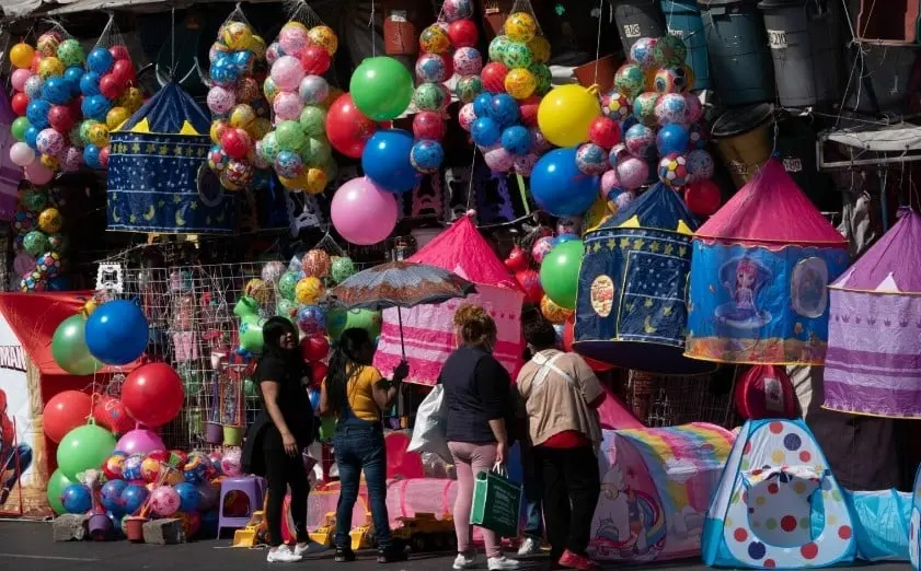 Los mejores tianguis para comprar juguetes a buen precio en la CDMX. 