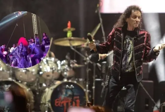 VIDEO| Alex Lora sufre aparatosa caída durante concierto; así fue el momento VIDEO| Alex Lora sufre aparatosa caída durante concierto; así fue el momento