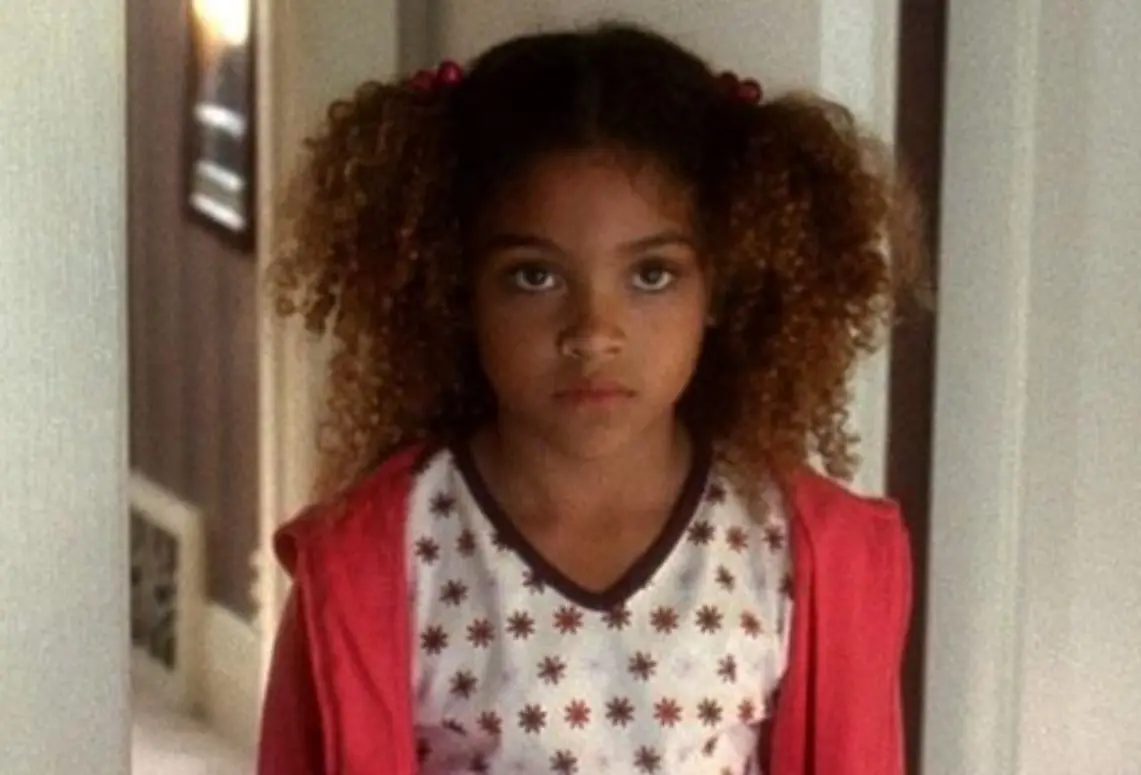 Ambrosia Kelley interpret&oacute; a Nikki Bell, la hija de Vernita Green