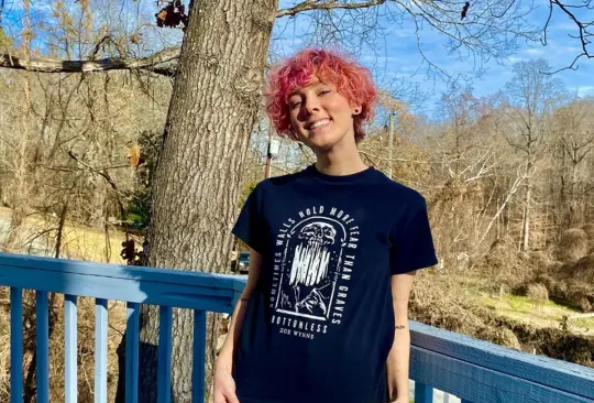 Influencer pide que escuchen música Influencer pide que escuchen música
