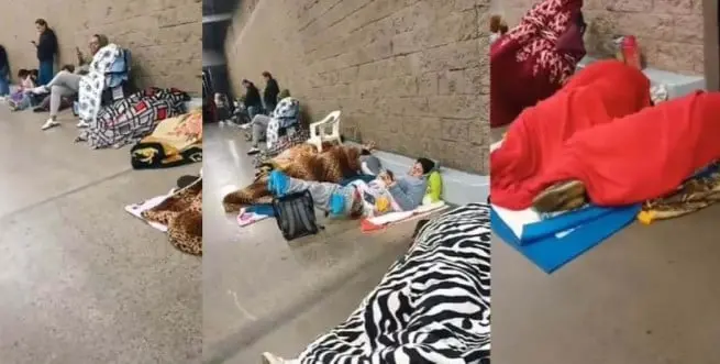 Captan a personas durmiendo afuera de Costco. Captan a personas durmiendo afuera de Costco.