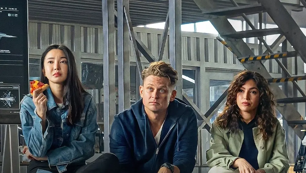 Lift: Un robo de primera clase (12 de enero). Un experto ladr&oacute;n de arte y su mejor equipo idean un plan imposible: robar un millonario bot&iacute;n de oro de un avi&oacute;n comercial en pleno vuelo.