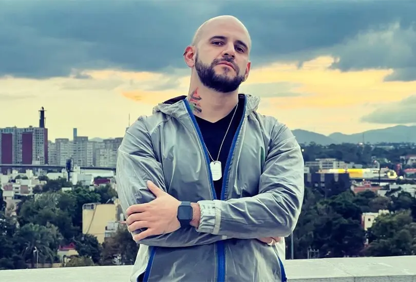 El Temach: El influencer acusado de misoginia que desata pol&eacute;mica en redes sociales
