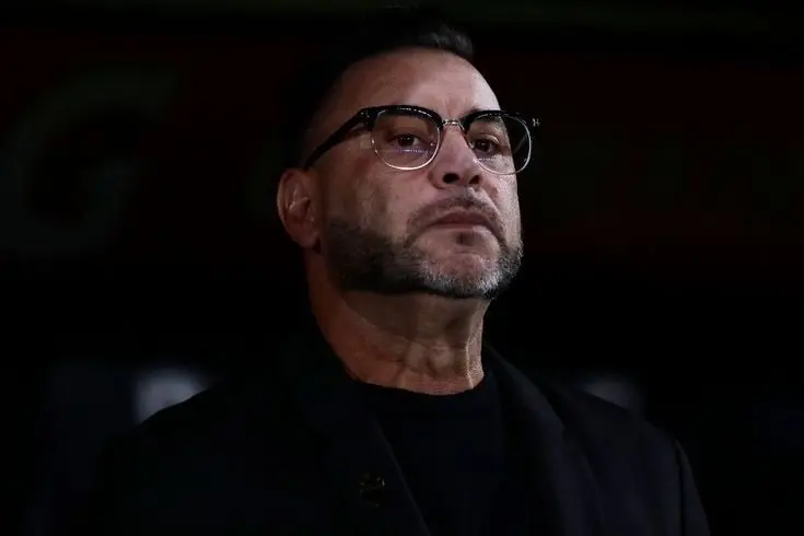 El d&iacute;a que Antonio Mohamed, leyenda del Toros Neza, jug&oacute; un partido contra narcotraficantes