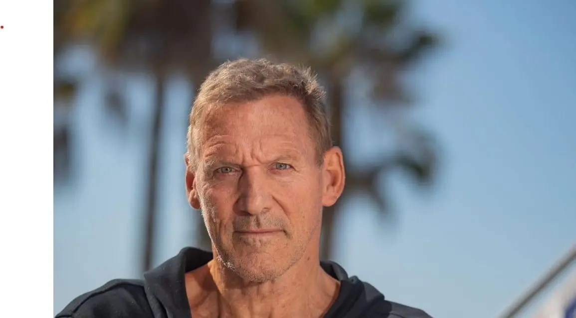 Ahora tiene 64 años y es padre de dos hijas. Ha participado en películas como Breach.