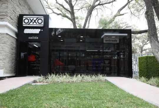 La primera tienda con Grab & Go de Oxxo abrió en Nuevo León