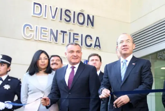 Una encuesta revela que el 84% de los mexicanos quiere que se investigue a Felipe Calderón por vínculos con el narcotráfico.