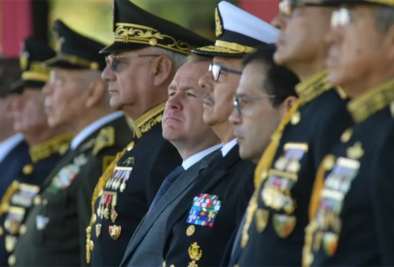 Su hermano, Luis Alberto Villarreal, estuvo involucrado en el escándalo de los moches a distintos alcaldes Su hermano, Luis Alberto Villarreal, estuvo involucrado en el escándalo de los moches a distintos alcaldes