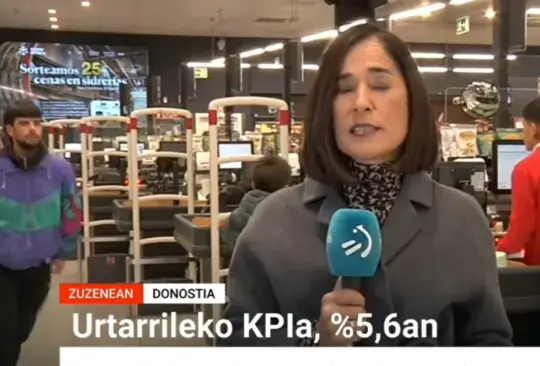 El ladr&oacute;n fue captado mientras intenba escapar de una cajera que se percat&oacute; de que llevaba varios art&iacute;culos en sus bolsillos 