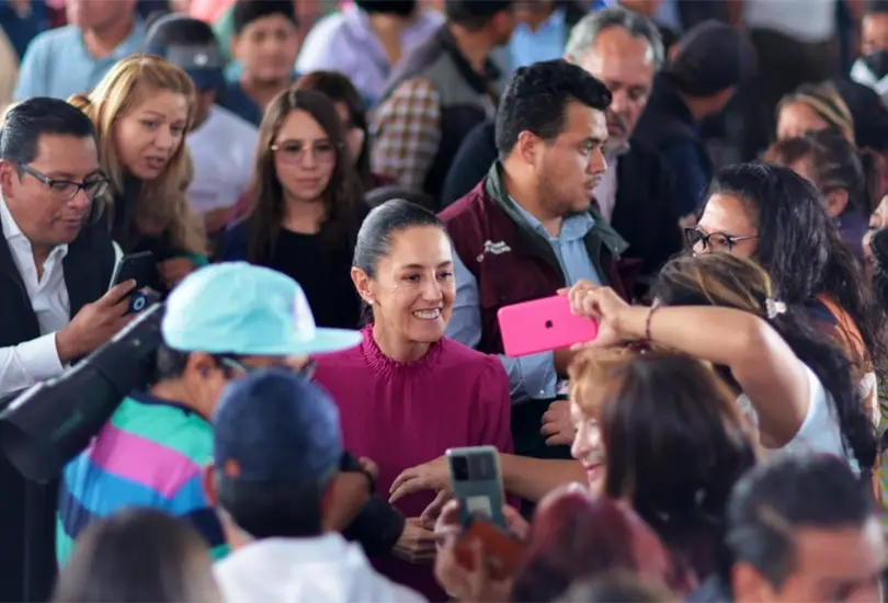 En las preferencias para presidente Claudia Sheinbaum aventaja tanto a sus compañeros de partido como a los presidenciables de oposición. En las preferencias para presidente Claudia Sheinbaum aventaja tanto a sus compañeros de partido como a los presidenciables de oposición.