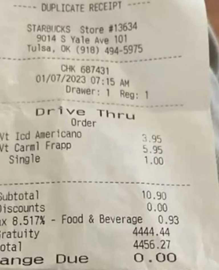 Ticket de la compra en Starbucks (Redes sociales)