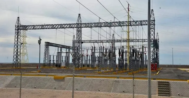 La planta logrará integrar al estado de Baja California al Sistema Eléctrico Nacional. Imagen: Presidencia.
