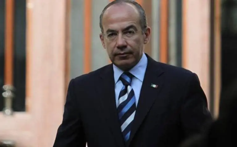 Calderón compartió sus reflexiones para lograr una resurrección de la Oposición política Calderón compartió sus reflexiones para lograr una resurrección de la Oposición política