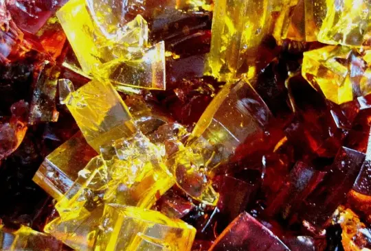 El postre de uva de cierta marca de gelatinas tiene efectos adversos en el comportamiento de los niños y alteraciones a nivel neurológico. El postre de uva de cierta marca de gelatinas tiene efectos adversos en el comportamiento de los niños y alteraciones a nivel neurológico.