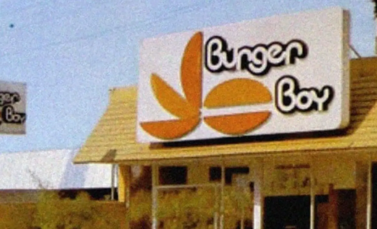 Fue una popular cadena de hamburguesas mexicanas, pero entr&oacute; en crisis financiera con la llegada de McDonald&acute;s y en 1996 Grupo Maseca vendi&oacute; la empresa a la compa&ntilde;&iacute;a estadounidense Whataburger.