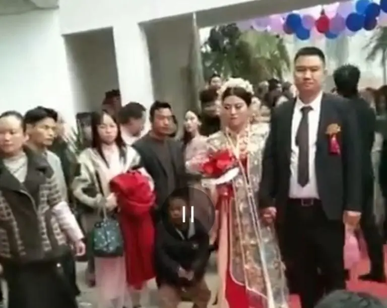 Exnovias arruinan boda de hombre infiel (Redes sociales)