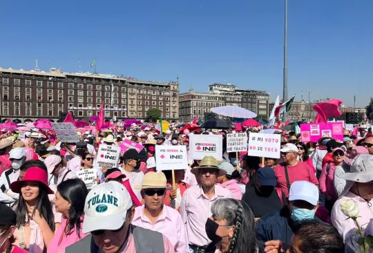 La manifestación no se limita a la Ciudad de México, participan 117 organizaciones en distintas ciudades de la República Mexicana y del extranjero. La manifestación no se limita a la Ciudad de México, participan 117 organizaciones en distintas ciudades de la República Mexicana y del extranjero.