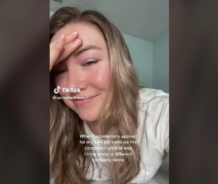 Joven se postula para su propio empleo (TikTok)