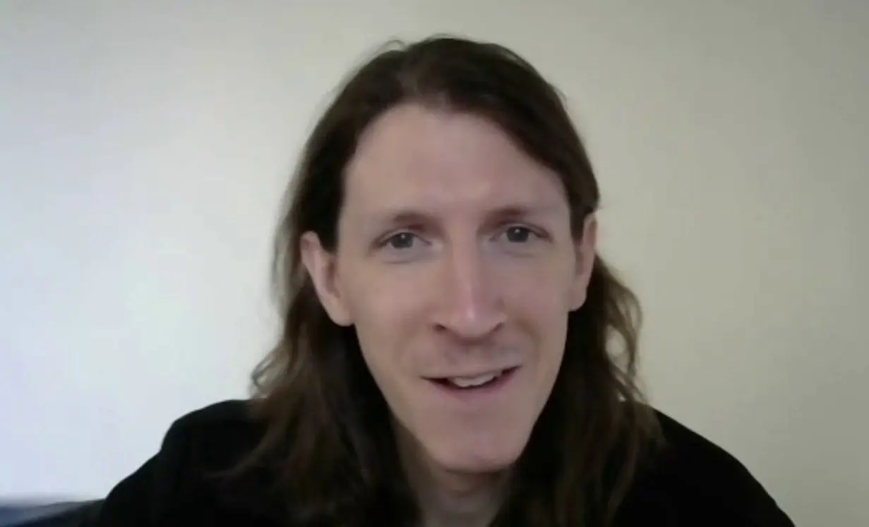 Ahora tiene 38 a&ntilde;os, dej&oacute; la actuaci&oacute;n y se convirti&oacute; en soldado.