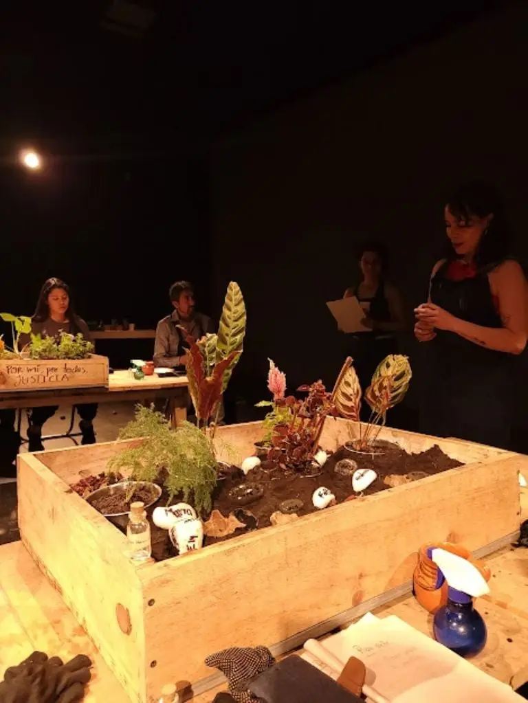 Quemar los campos. Instrucciones para construir un jardín - FOTO Miguel Vázquez