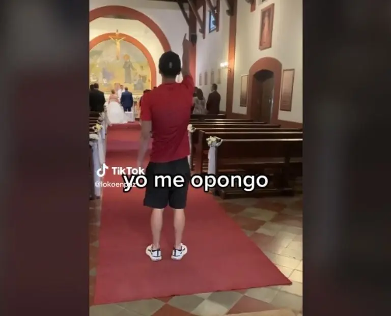 Joven se opone a boda de desconocidos (TikTok)