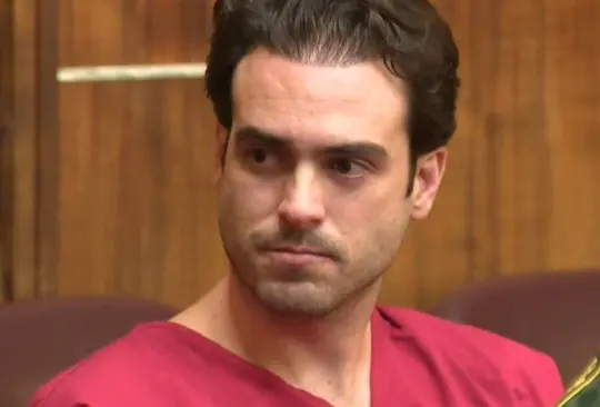 Pablo Lyle llora frente a la viuda de la víctima, el señor Hernández Pablo Lyle llora frente a la viuda de la víctima, el señor Hernández