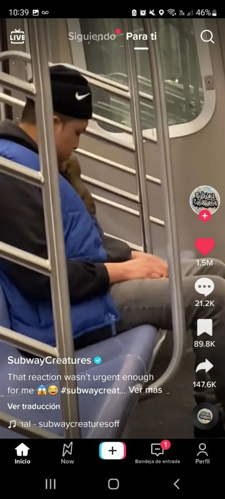Rata se sube a joven que dormía en el metro - Tomada de video