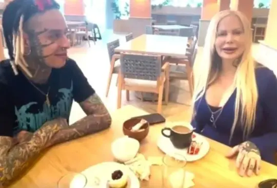 Las redes sociales del puerto aéreo presumieron la presencia de la modelo argentina en sus instalaciones Las redes sociales del puerto aéreo presumieron la presencia de la modelo argentina en sus instalaciones