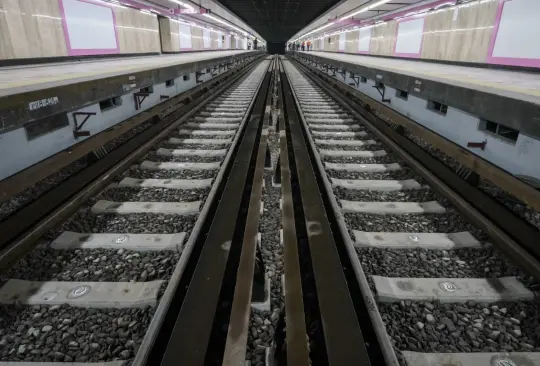 La jefa de Gobierno de la Ciudad de México, Claudia Sheinbaum, informó que ya se concluyeron los trabajos de modernización de la primera fase de la obra civil de la Nueva Línea 1 del Metro La jefa de Gobierno de la Ciudad de México, Claudia Sheinbaum, informó que ya se concluyeron los trabajos de modernización de la primera fase de la obra civil de la Nueva Línea 1 del Metro