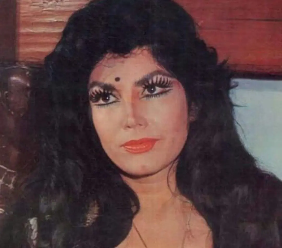 A la par de su carrera como cantante, Serrano triunf&oacute; en pel&iacute;culas como: La venganza de Gabino Barrera, La Martina y La Tigresa.