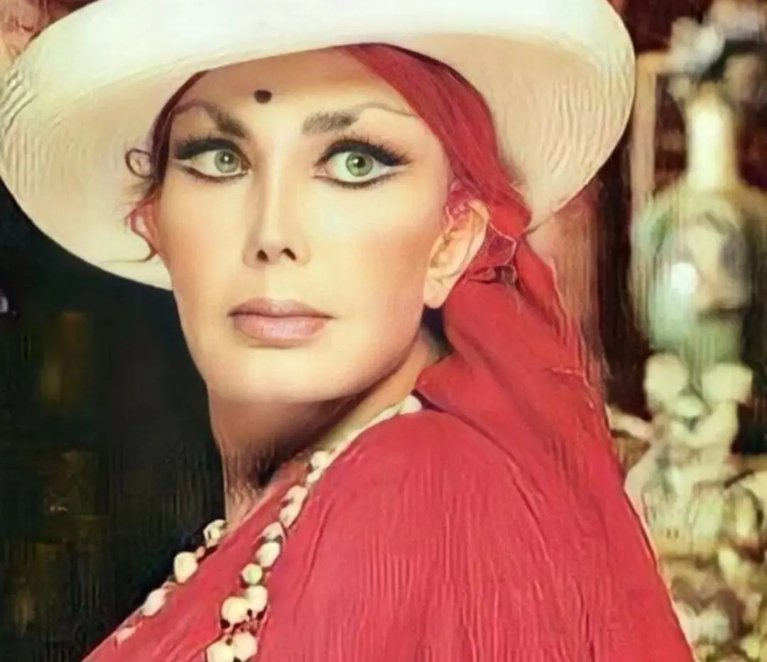 Irma Serrano 'La Tigresa' 