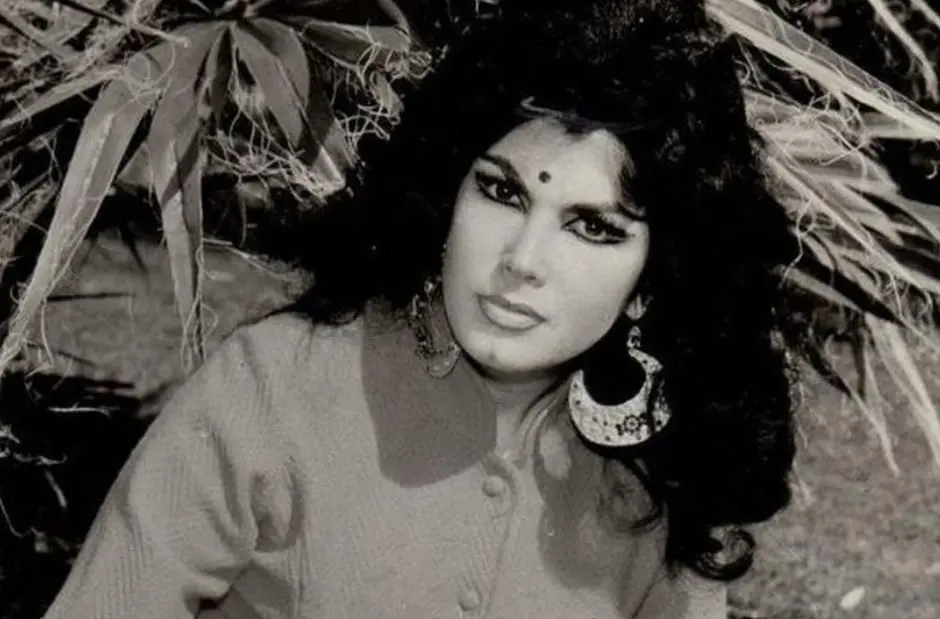 Luego se sum&oacute; al PRD y tambi&eacute;n fue senadora independiente.