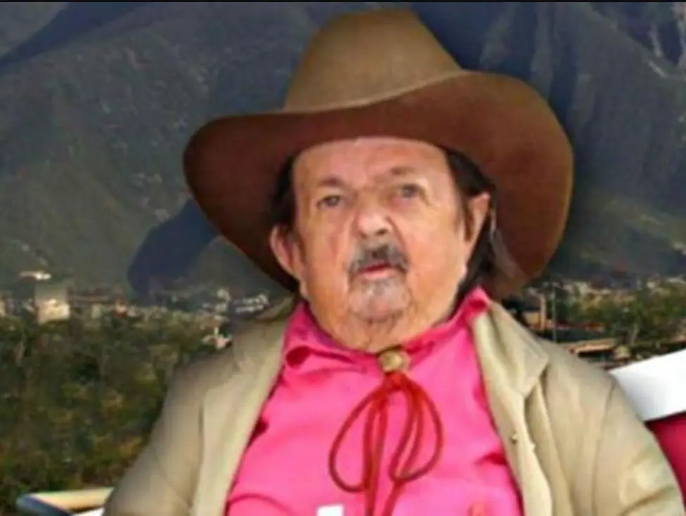 Med&iacute;a 70 cm y padec&iacute;a una condici&oacute;n llamada  enanismo hipofisario. Muri&oacute; en 2016 a los 79 a&ntilde;os, pero tuvo una exitosa carrera como actor en el cine mexicano y la televisi&oacute;n.