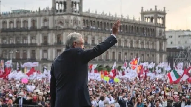 AMLO convoc&oacute; este 18 de marzo a un mitin en el que espera la llegada de miles de simpatizantes