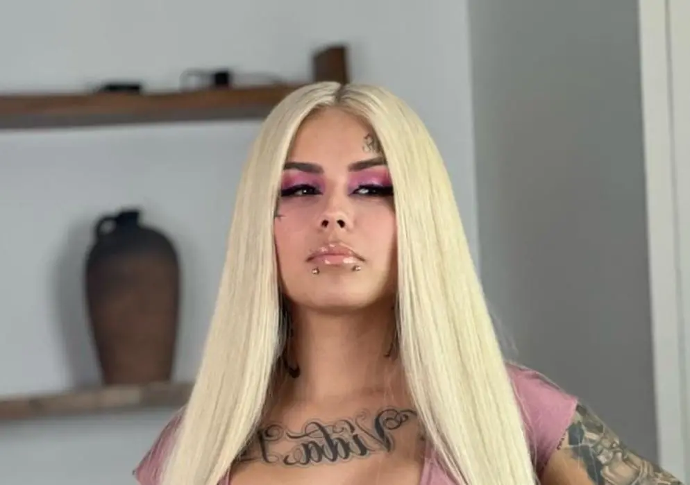 Aquí te mostramos el antes y después de la influencer Mona.