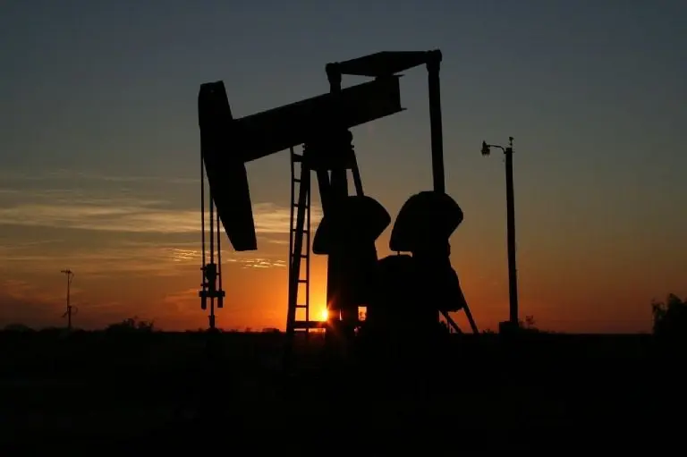 Algo que benefició a la exprociación petrolera fue panorama económico y político tenso por la Segunda Guerra Mundial. Fuente: Pixabay