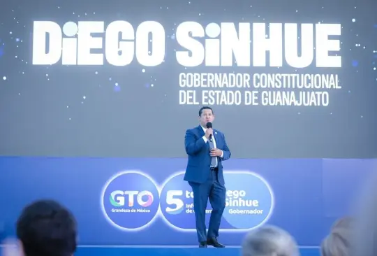 Diego Sinhue, gobernador de Guanajuato. Diego Sinhue, gobernador de Guanajuato.