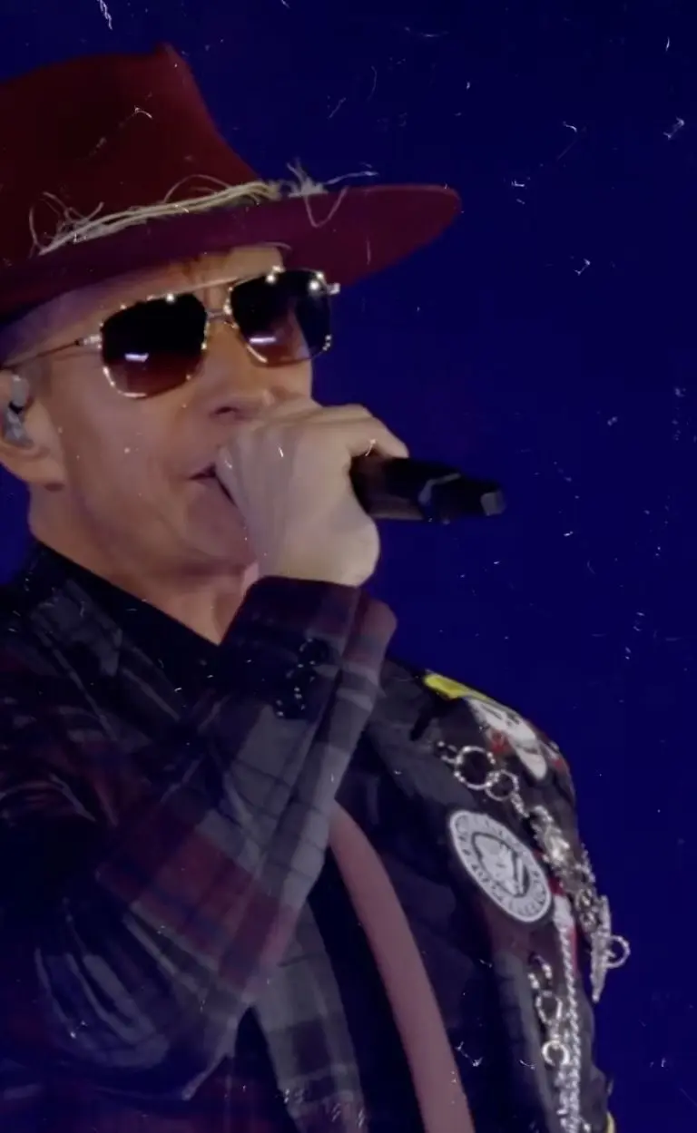 Erick Rubín durante su último concierto en el 90s Pop Tour. Créditos: Instagram (@erickrubinoficial9.