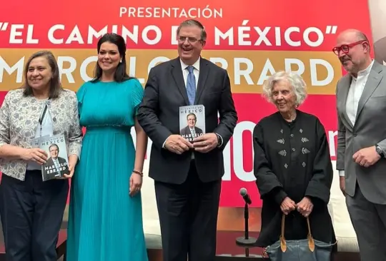 Marcelo Ebrard fue recibido con gritos de presidente, presidente en la presentación de su nuevo libro. 