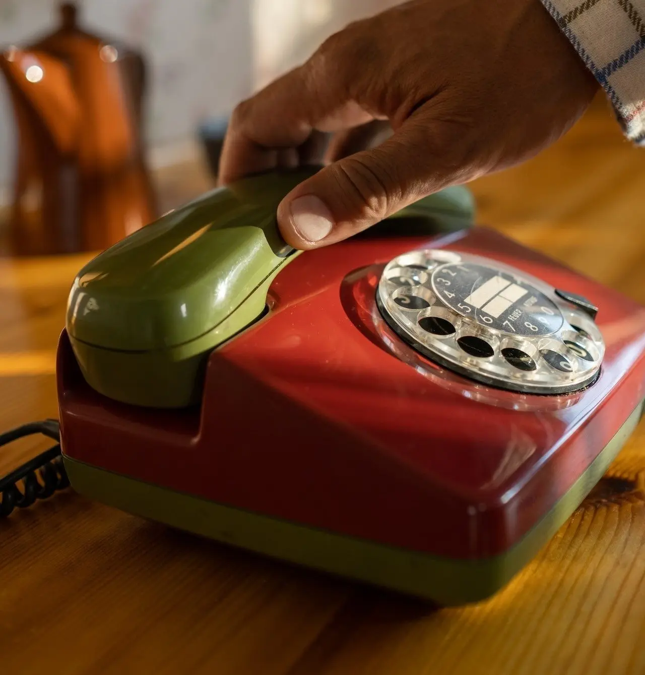 Estar incomunicados en la calle