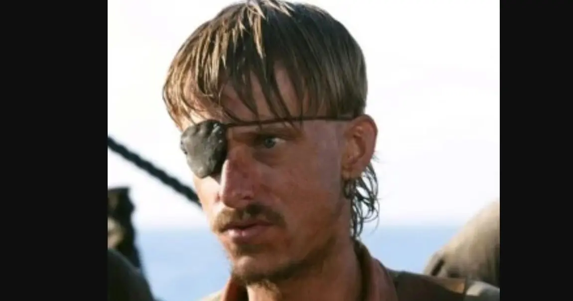 Mackenzie Crook interpret&oacute; a Ragetti
