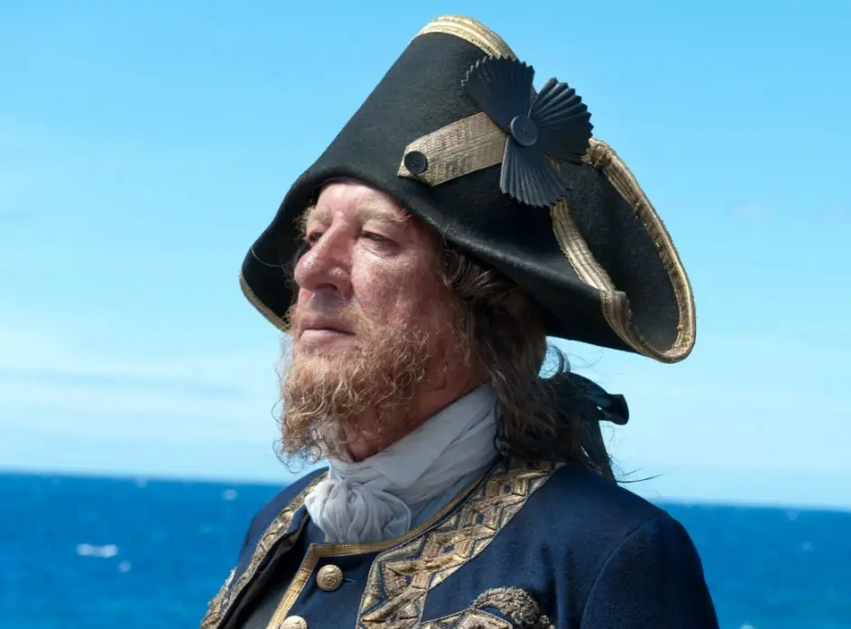 Geoffrey Rush interpret&oacute; a Hector Barbossa