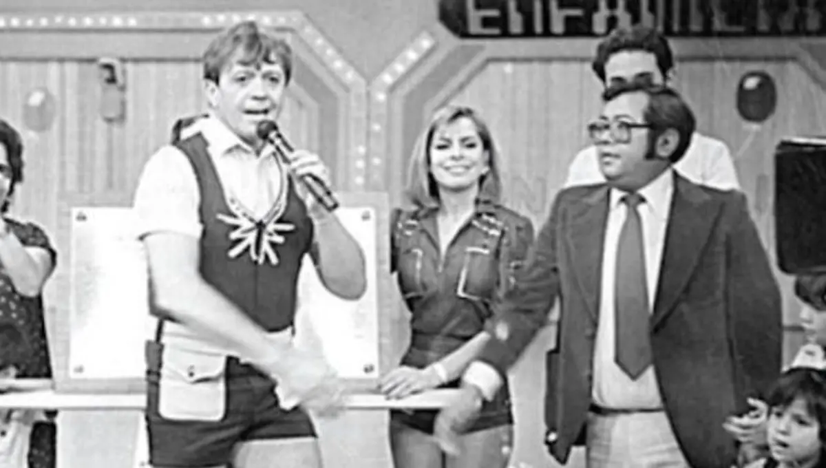 En 1967 estrenó el programa 'En familia con Chabelo' el cual fue transmitido cada domingo hasta 2015. En 1967 estrenó el programa 'En familia con Chabelo' el cual fue transmitido cada domingo hasta 2015.