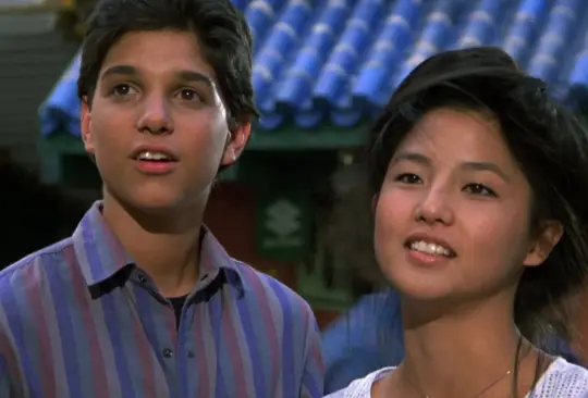 Karate Kid es una exitosa franquicia cinematográfica de artes marciales que recobró popularidad por la serie Cobra Kai. En 1986 se estrenó Karate Kid 2, que se desarrolla en Okinawa, la tierra natal del señor Miyagi.