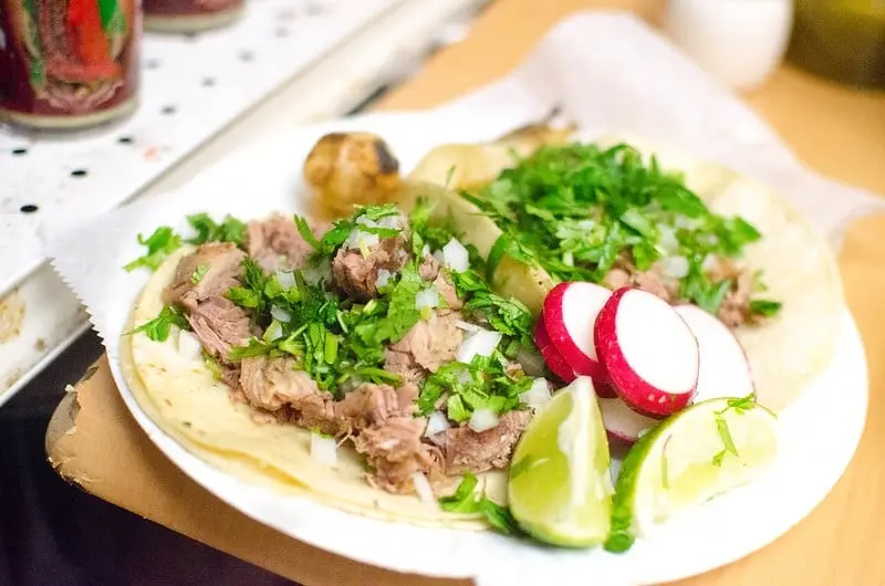 Los tacos aparecen en el lugar número 4 de las mejores comidas y Taste Atlas englobó todas las variedades de tacos.