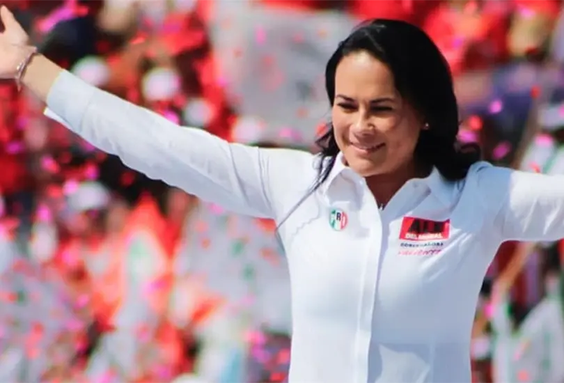 Alejandra del Moral estuvo en una entrevista de radio. Alejandra del Moral estuvo en una entrevista de radio.